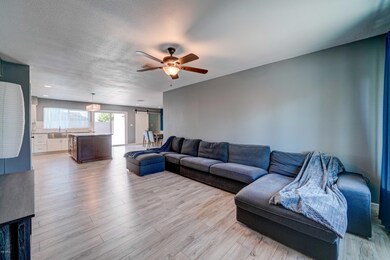 2350 W Plata Ave-5