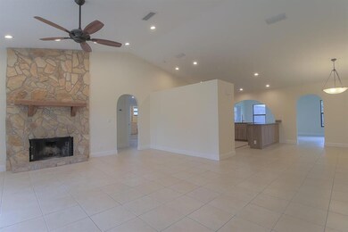 Living Room/Wood Fireplace