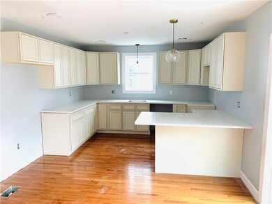 32 Groveland Ave, Providence, RI 02909 - photo 3