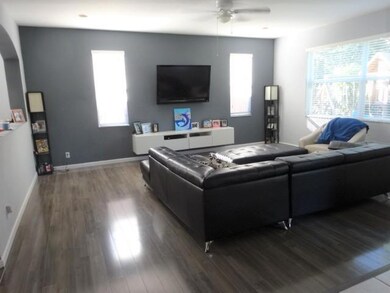 1401 Tiburon Ct, Riviera Beach, FL 33404 - photo 6