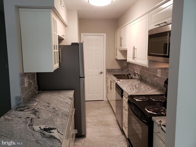 8353E Dunham Ct unit 643, West Springfield, VA 22152 - photo 5