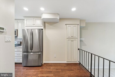 5831 Rexford Dr unit 714, Springfield, VA 22152 - photo 3