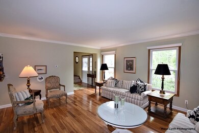 533 Stewart St, Batavia, IL 60510 - photo 3