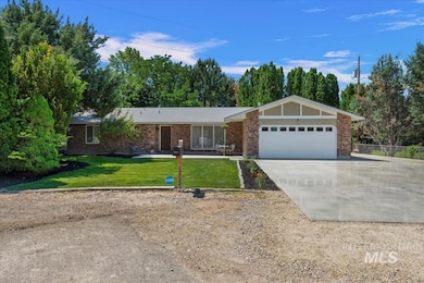 13712 Jarett St, Caldwell, ID 83607 - photo 2