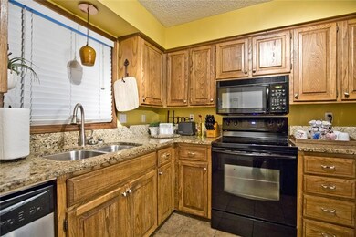 6 William Ln, Bella Vista, AR 72715 - photo 2