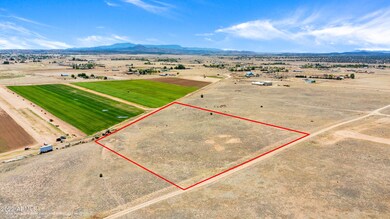 26275 N Andrea Ln, Paulden, AZ 86334 - photo 2