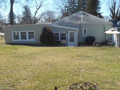 1126 S 16th St, Coshocton, OH 43812 - photo 3