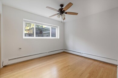 6719 N Hermitage Ave unit 3A, Chicago, IL 60626 - photo 3