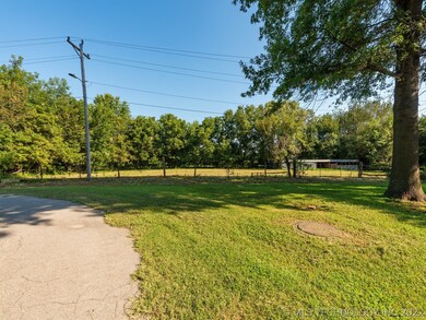 417 N Vine Ave, Cleveland, OK 74020 - photo 5