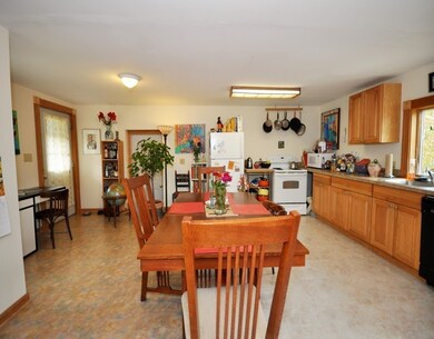 76 Pine St unit 1, Concord, MA 01742 - photo 4
