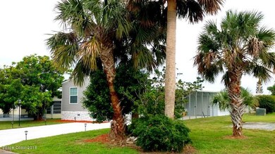 909 Hawthorn Cir, Sebastian, FL 32976 - photo 3