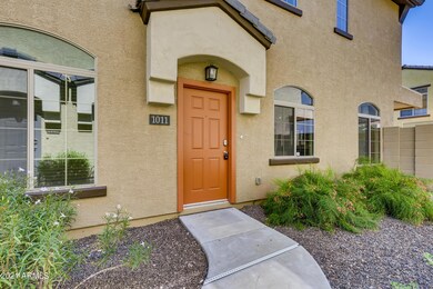 4-988232559-13 Exterior Front Entry
