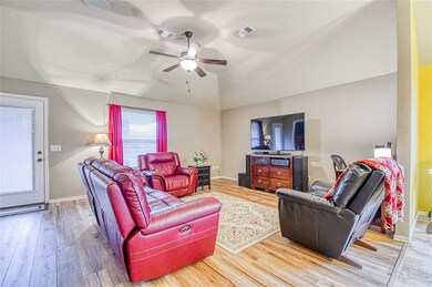 517 Laleh Ct, Norman, OK 73072 - photo 4