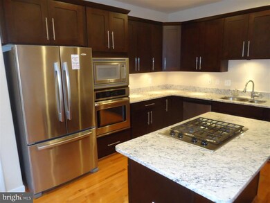 4552 Fair Valley Dr, Fairfax, VA 22033 - photo 4