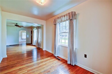 399 Banta St, Franklin, IN 46131 - photo 4