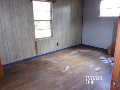 1813 Old Van Vleck Rd, Bay City, TX 77414 - photo 4