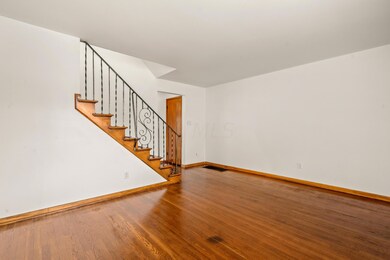 816 Wiltshire Rd unit 818, Columbus, OH 43204 - photo 5