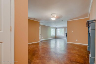 2627-Hickory-Hill-snapsold-screen-181115