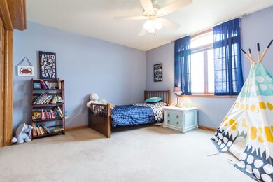 711 Eagle Ridge Rd, Cedar Falls, IA 50613 - photo 7