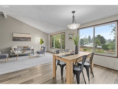 8280 SW Connemara Terrace, Beaverton, OR 97008 - photo 5