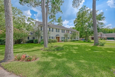 602 Rebecca Pines Ct, Houston, TX 77024 - photo 2