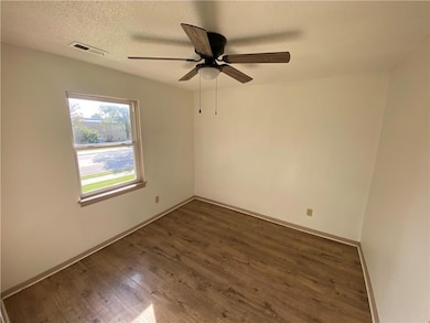 1406 SW Jefferson St, Lees Summit, MO 64081 - photo 5