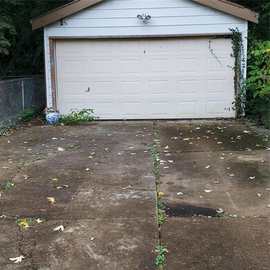 4036 Cora Ave, Saint Louis, MO 63115 - photo 3