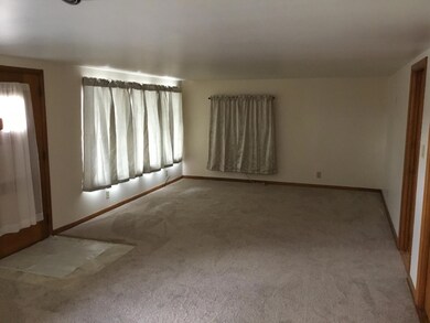 2445 N Court St, Circleville, OH 43113 - photo 5