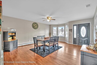 09-DINING ROOM
