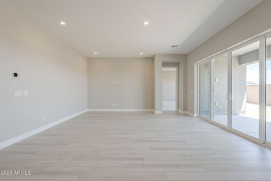 10841 N Blakely St, Surprise, AZ 85388 - photo 4