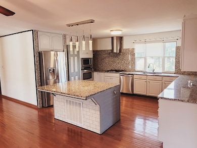 10S231 Plainfield-Naperville Rd, Naperville, IL 60564 - photo 6