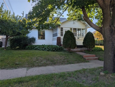 1011 6th Ave, Eau Claire, WI 54703 - photo 2