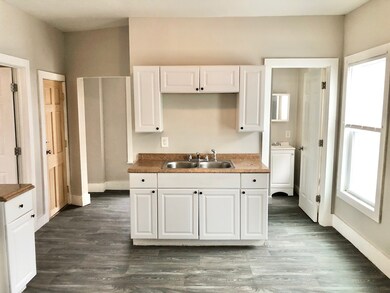 14 Princeton St unit 16, Springfield, MA 01109 - photo 2