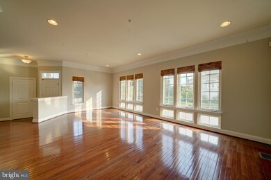 8707 Lake Edge Dr, Laurel, MD 20723 - photo 4