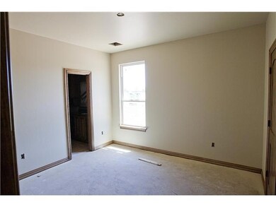 19817 Oakshire Dr, Edmond, OK 73012 - photo 7