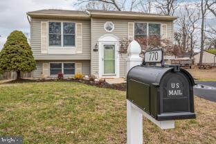 770 209th St, Pasadena, MD 21122 - photo 2