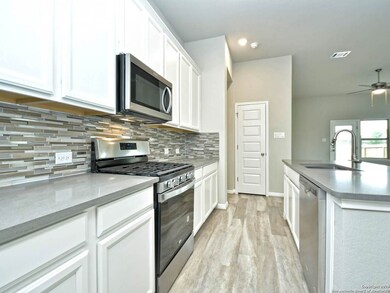 14418 Jacob Walker, San Antonio, TX 78253 - photo 6