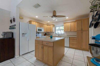 6038 Kendrick St Jupiter FL-small-003-00