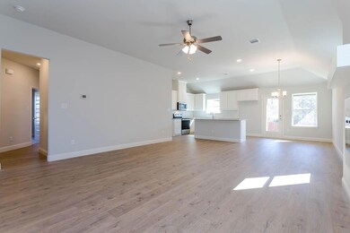 107 Randal Row, Corsicana, TX 75110 - photo 6