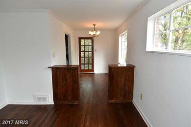 2218 Rollins Dr, Alexandria, VA 22307 - photo 6