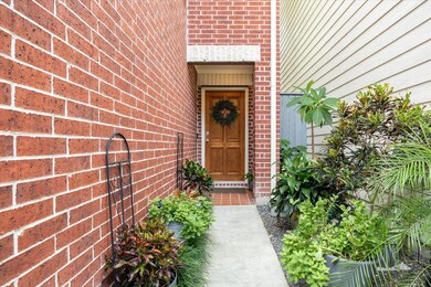 650 Westcross St unit 29, Houston, TX 77018 - photo 2