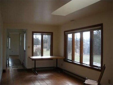 241 Pomeroy Ln, Amherst, MA 01002 - photo 5