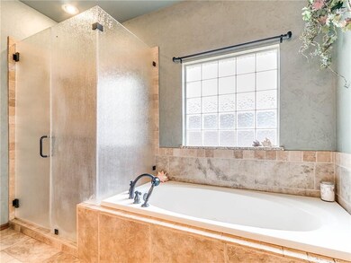 1701 Natchez Rd, Edmond, OK 73012 - photo 7