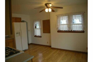 1309 E 35th Ct, Des Moines, IA 50317 - photo 5