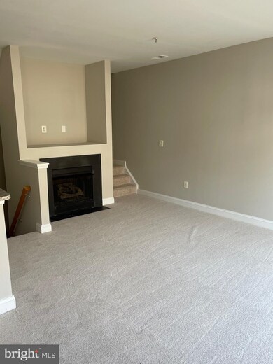 46375 Pryor Square, Sterling, VA 20165 - photo 2