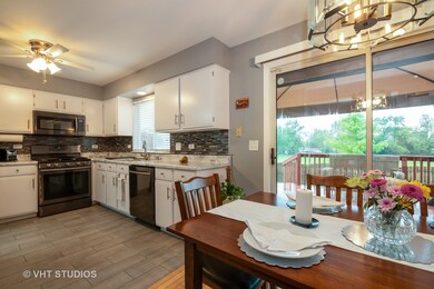 1902 Cambridge Dr, Carpentersville, IL 60110 - photo 4