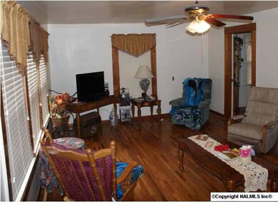 1561 Cottonville Rd unit A, Grant, AL 35747 - photo 2