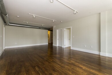 10 St George St unit 506, Boston, MA 02118 - photo 4
