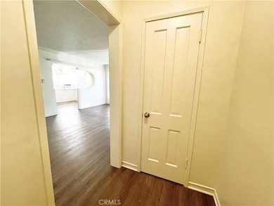 271 S Spalding Dr unit C, Beverly Hills, CA 90212 - photo 3