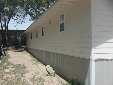 12 Albee's 3, Lewellen, NE 69147 - photo 4